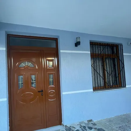 Saraci Room's
