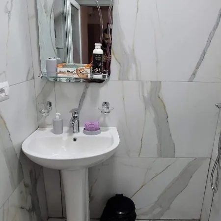 Apartment Saraci Room's Gjirokaster