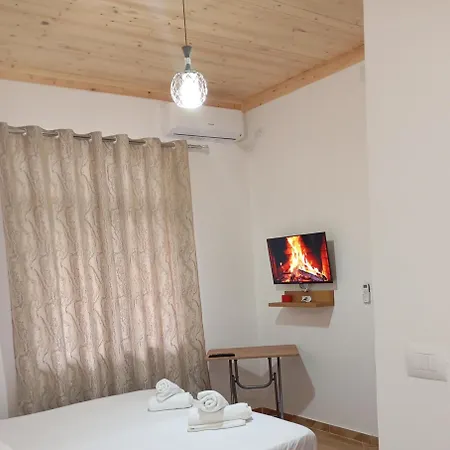Saraci Room's