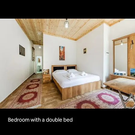 Saraçi Room's * Gjirokastër